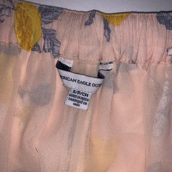 American Eagle shorts - Picture 2 of 2